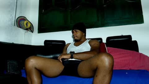 Snapshot of criss1964 chatting on January 21, 2:33 am yereimis y jaider  online show from January 21, 2:33 am