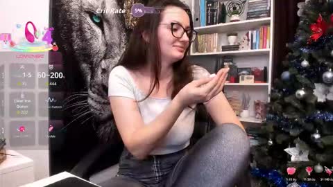 Snapshot of crissnight chatting on December 5, 7:50 am Twitter Christinne p online show from December 5, 7:50 am