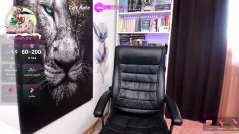 Snapshot of crissnight chatting on January 10, 10:28 am Twitter Christinne p online show from January 10, 10:28 am