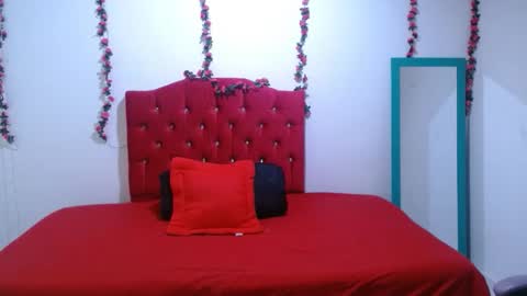 cristal541658 online show from February 12, 1:17 pm