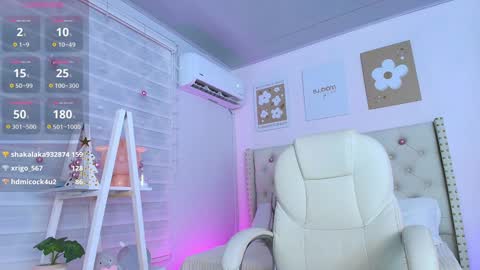 Cristal  online show from December 24, 4:11 am