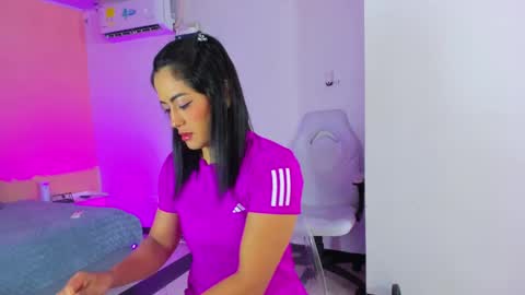 Snapshot of cristal_crossfit chatting on September 25, 10:41 am Cristal online show from September 25, 10:41 am