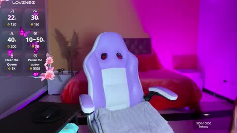 Snapshot of cristal_crossfit chatting on October 23, 10:03 am Cristal online show from October 23, 10:03 am