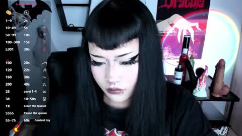 Cris online show from October 29, 9:49 pm