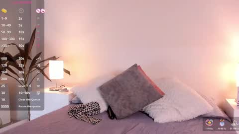 Snapshot of cristal_princess_ chatting on March 7, 5:08 am Cristal online show from March 7, 5:08 am