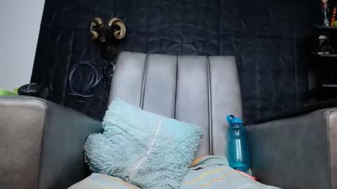 Snapshot of cristal_smith06 chatting on February 25, 8:46 am Hanna online show from February 25, 8:46 am