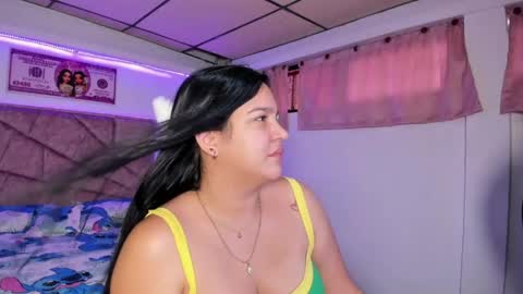 cristal_smith20 online show from April 13, 11:59 am