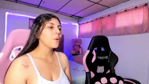 cristal_smith20 online show from June 9, 2:50 pm