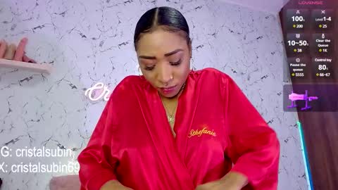 Snapshot of cristal_subin69 chatting on February 17, 5:32 pm STEFANYIG cristalsubin online show from February 17, 5:32 pm