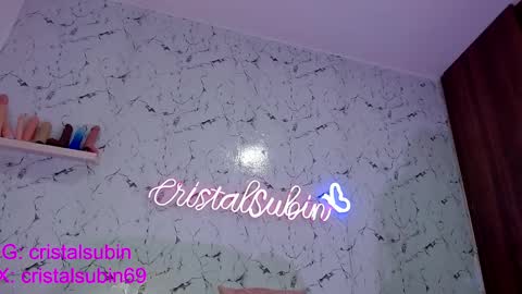 Snapshot of cristal_subin69 chatting on February 24, 8:25 pm STEFANYIG cristalsubin online show from February 24, 8:25 pm