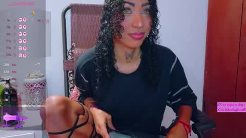 Snapshot of cristal_subin69 chatting on October 20, 12:05 pm STEFANYIG cristalsubin online show from October 20, 12:05 pm