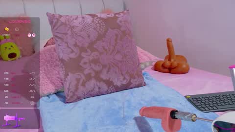 Snapshot of cristal_subin69 chatting on October 22, 2:06 pm STEFANYIG cristalsubin online show from October 22, 2:06 pm