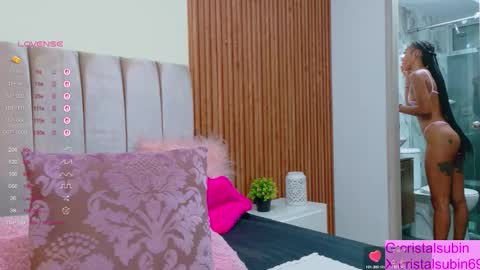 Snapshot of cristal_subin69 chatting on October 29, 11:45 am STEFANYIG cristalsubin online show from October 29, 11:45 am