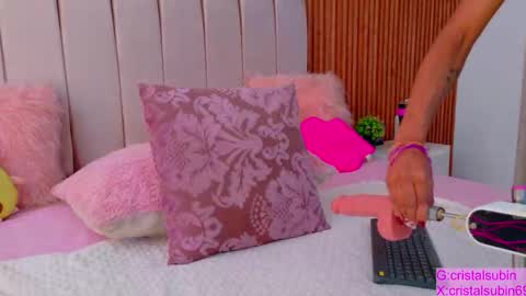 Snapshot of cristal_subin69 chatting on November 3, 1:56 pm STEFANYIG cristalsubin online show from November 3, 1:56 pm