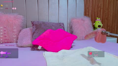 Snapshot of cristal_subin69 chatting on November 24, 12:05 pm STEFANYIG cristalsubin online show from November 24, 12:05 pm