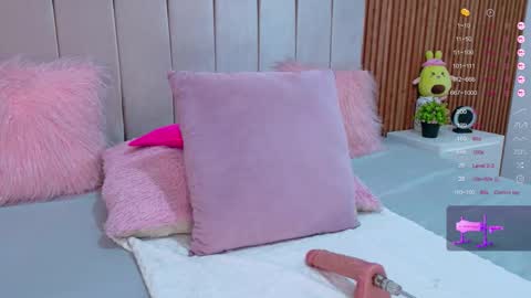 Snapshot of cristal_subin69 chatting on December 2, 12:32 pm STEFANYIG cristalsubin online show from December 2, 12:32 pm