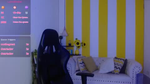 Snapshot of cristal_war chatting on January 6, 2:26 am Cristal online show from January 6, 2:26 am