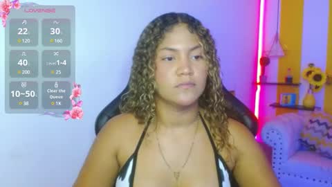 Snapshot of cristal_war chatting on January 24, 11:45 pm Cristal online show from January 24, 11:45 pm