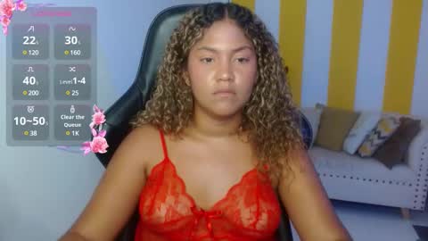 Snapshot of cristal_war chatting on January 30, 3:22 am Cristal online show from January 30, 3:22 am