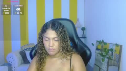 Snapshot of cristal_war chatting on February 23, 10:09 pm Cristal online show from February 23, 10:09 pm