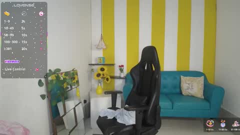 Snapshot of cristal_war chatting on October 11, 2:00 am Cristal online show from October 11, 2:00 am