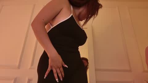 Snapshot of cristalbm_ chatting on June 23, 9:07 am cristalbm_ online show from June 23, 9:07 am