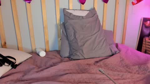 Cristal Cute  online show from February 17, 3:53 pm