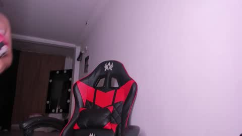 CRISTAL SADIK online show from September 18, 5:53 am