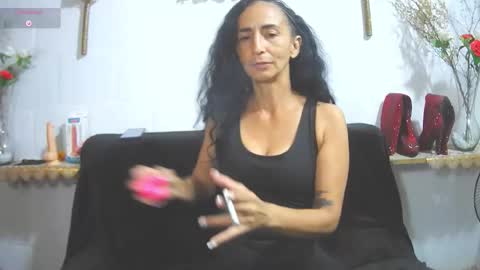   online show from June 4, 10:43 am