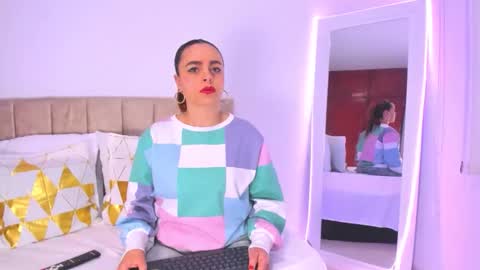 cristal walker online show from November 21, 11:31 am