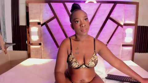 cristin  online show from April 21, 6:55 pm