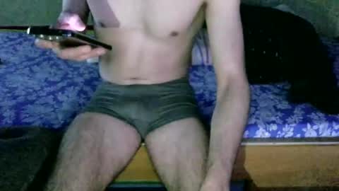 cristianrr184034 online show from December 8, 7:22 pm