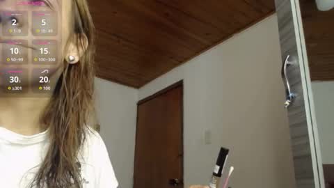 cristina online show from October 27, 1:59 pm