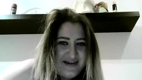 cristina20021991 online show from March 10, 10:48 pm