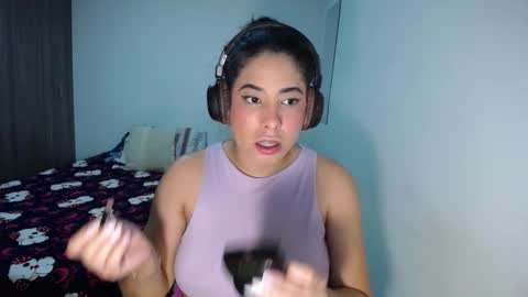 Snapshot of cristina_ford chatting on November 18, 2:39 am Cristina online show from November 18, 2:39 am