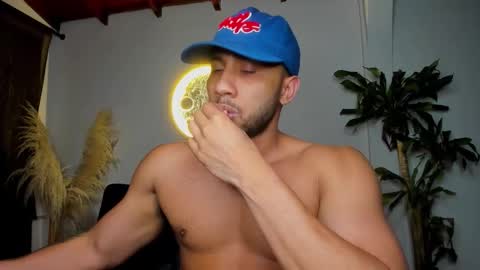 Cristian online show from February 3, 2:53 am