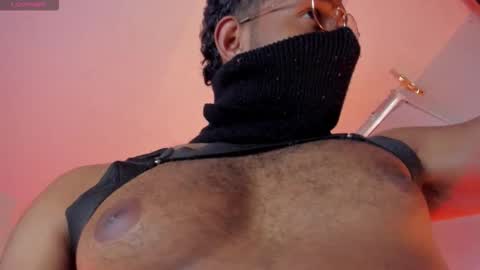 Snapshot of criston_monrrone chatting on February 25, 9:57 pm Criston online show from February 25, 9:57 pm