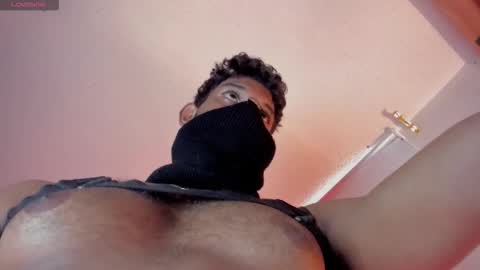 Snapshot of criston_monrrone chatting on February 27, 9:59 pm Criston online show from February 27, 9:59 pm