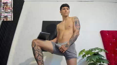 Snapshot of cristopher23_ chatting on February 20, 8:14 pm cristopher23 online show from February 20, 8:14 pm