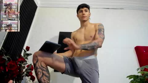 Snapshot of cristopher23_ chatting on March 8, 8:14 pm cristopher23 online show from March 8, 8:14 pm