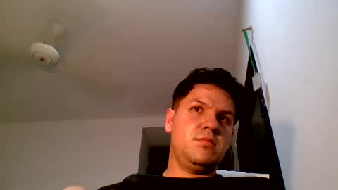 cristopher3042 online show from July 16, 5:13 am