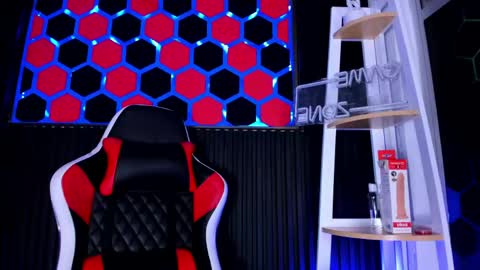 Cristopher  online show from April 15, 4:47 pm