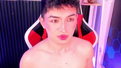 Cristopher  online show from June 4, 8:48 pm