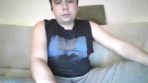 Snapshot of crisx3585 chatting on March 15, 1:33 am crisx3585 online show from March 15, 1:33 am