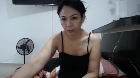 Snapshot of crisyoha4020 chatting on October 18, 8:09 pm crisyoha4020 online show from October 18, 8:09 pm