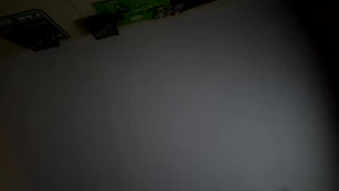 Critter2999LuvsFeet online show from December 15, 11:47 am