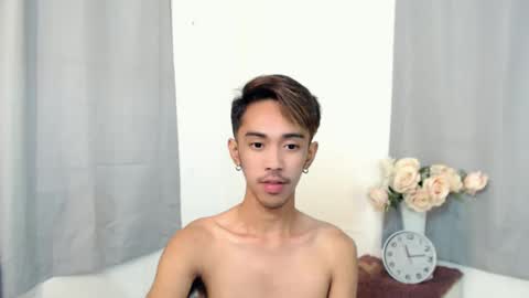 Snapshot of crocodale chatting on September 30, 7:41 pm crocodale online show from September 30, 7:41 pm