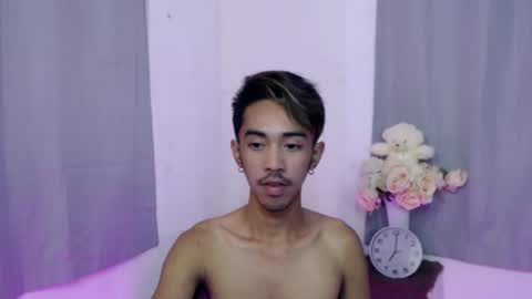 Snapshot of crocodale chatting on October 6, 3:31 pm crocodale online show from October 6, 3:31 pm