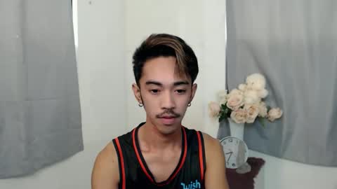 Snapshot of crocodale chatting on October 9, 5:05 am crocodale online show from October 9, 5:05 am