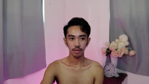 Snapshot of crocodale chatting on October 12, 5:17 am crocodale online show from October 12, 5:17 am